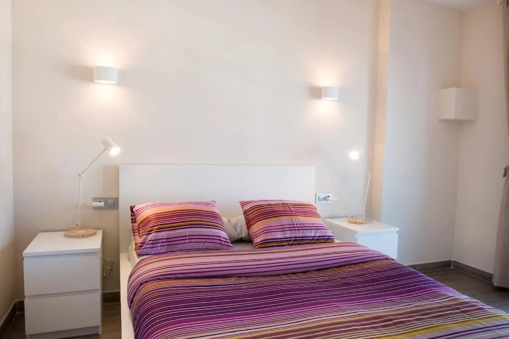 Seahomes Vacations - Seafront Apt Fenals With Pkg يوريت دي مار إسبانيا