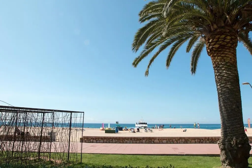 Seahomes Vacations - Seafront Apt Fenals With Pkg يوريت دي مار