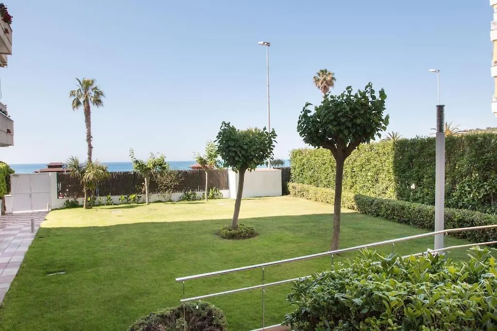 Seahomes Vacations - Seafront Apt Fenals With Pkg Lloret de Mar Appartamento