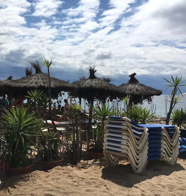 Seahomes Vacations - Seafront Apt Fenals With Pkg Lloret de Mar 0*,  Spagna