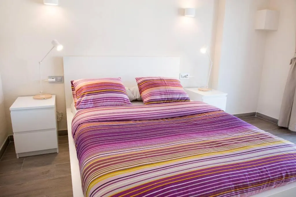 Seahomes Vacations - Seafront Apt Fenals With Pkg Lloret de Mar Appartamento